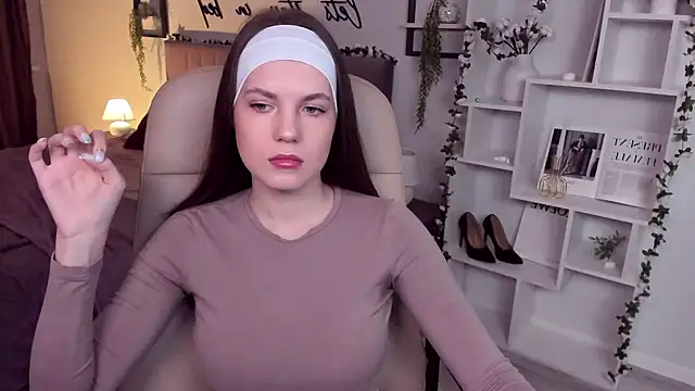 Snapshot of BellaSweetHeart chatting on 01-21-25, 09:03 BellaSweetHeart online show from 01-21-25, 09:03