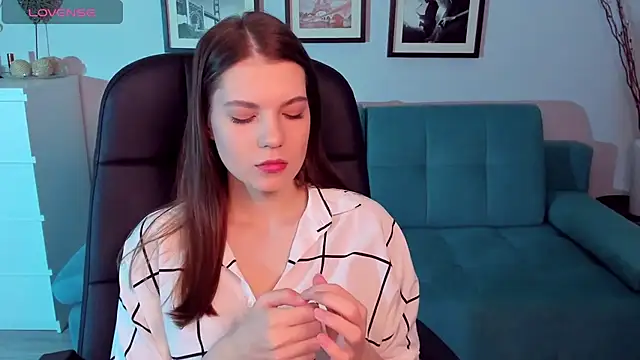 Snapshot of BellaSweetHeart chatting on 03-07-25, 06:57 BellaSweetHeart online show from 03-07-25, 06:57