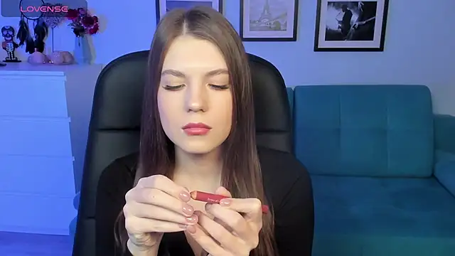 Snapshot of BellaSweetHeart chatting on 03-19-25, 12:12 BellaSweetHeart online show from 03-19-25, 12:12