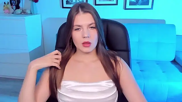 Snapshot of BellaSweetHeart chatting on 10-23-25, 05:33 BellaSweetHeart online show from 10-23-25, 05:33