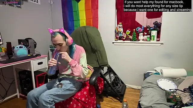 tallnerdyguy online show from 03-12-25, 01:36