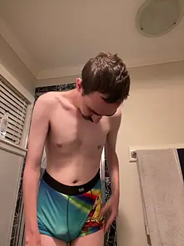 tallnerdyguy online show from 06-17-26, 03:20