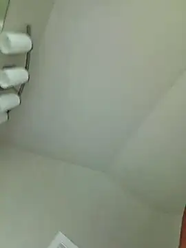 Snapshot of Strong_Bear89 chatting on 02-18-26, 05:42 Strong Bear89 online show from 02-18-26, 05:42