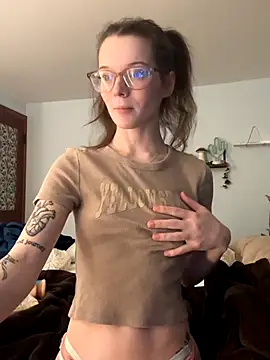 Snapshot of dreamteemergirl chatting on 11-10-25, 10:53 dreamteemergirl online show from 11-10-25, 10:53