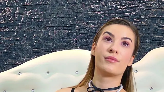 Snapshot of LaurynCopper chatting on 01-17-25, 06:47 LaurynCopper online show from 01-17-25, 06:47