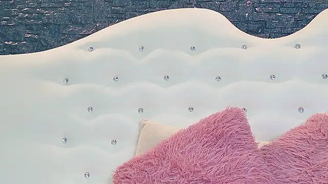 Snapshot of LaurynCopper chatting on 01-31-25, 09:48 LaurynCopper online show from 01-31-25, 09:48