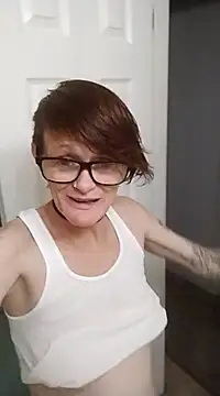 Snapshot of ivylee31 chatting on 03-02-25, 05:23 ivylee31 online show from 03-02-25, 05:23