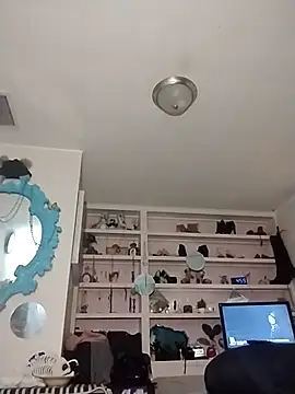 Snapshot of ivylee31 chatting on 11-14-25, 11:02 ivylee31 online show from 11-14-25, 11:02