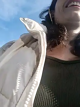 Alysson-- online show from 03-10-25, 01:21