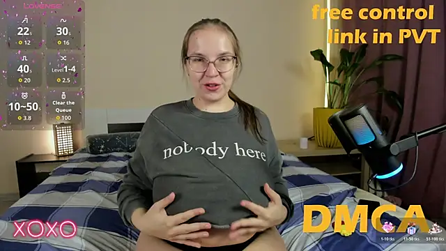 Snapshot of Your_Penny_ chatting on 11-02-25, 09:17 Your Penny  online show from 11-02-25, 09:17