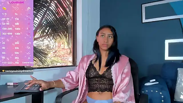 Brunettesexy0 online show from 03-19-25, 08:32