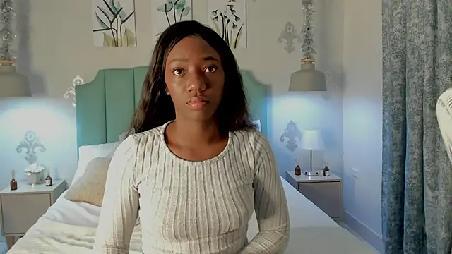 Snapshot of Khenta_Michells chatting on 02-04-25, 09:49 Khenta Michells online show from 02-04-25, 09:49