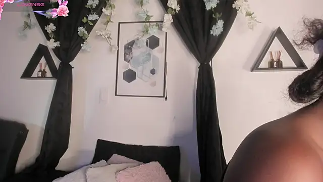 Khenta Michells online show from 04-23-26, 10:36