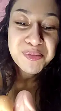 yummi  priv online show from 03-08-25, 05:38