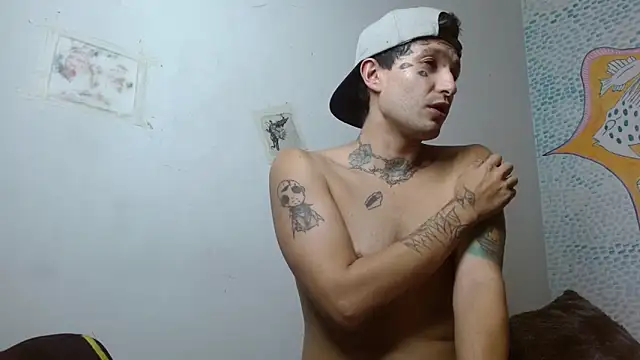 Snapshot of Party_trans chatting on 03-11-25, 12:44 Party trans online show from 03-11-25, 12:44