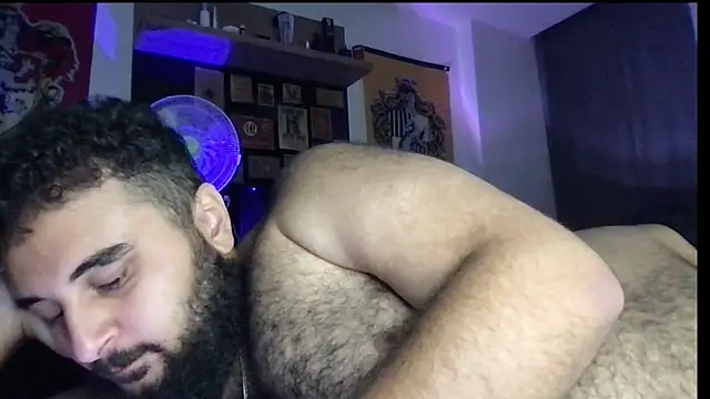 Snapshot of teddy_alan chatting on 01-08-26, 01:57 teddy alan online show from 01-08-26, 01:57