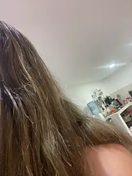 gwen ashly online show from 04-16-26, 09:04