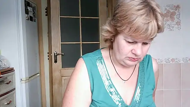 Snapshot of Ettie_Tonia chatting on 01-12-25, 12:44 Ettie Tonia online show from 01-12-25, 12:44
