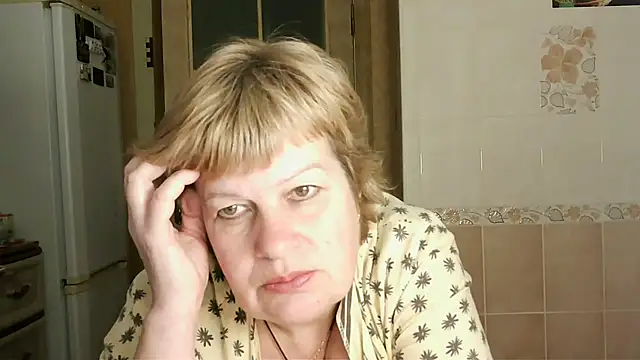 Snapshot of Ettie_Tonia chatting on 01-17-25, 03:32 Ettie Tonia online show from 01-17-25, 03:32