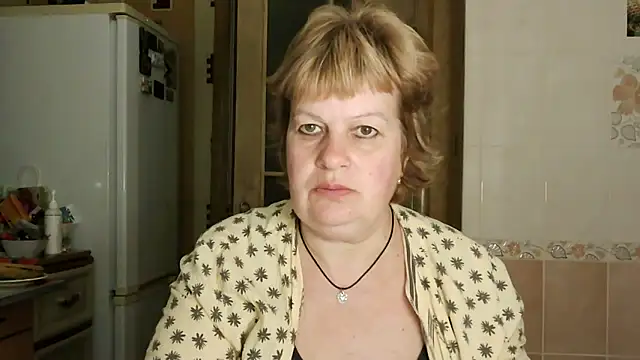 Snapshot of Ettie_Tonia chatting on 03-09-25, 06:00 Ettie Tonia online show from 03-09-25, 06:00