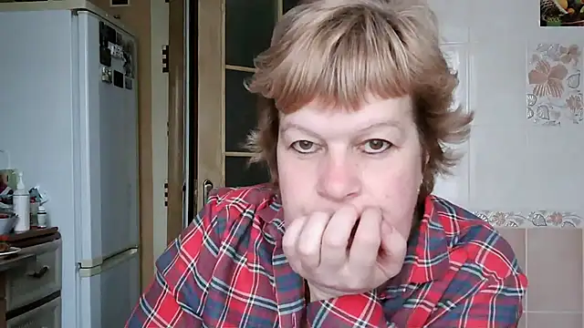 Snapshot of Ettie_Tonia chatting on 03-13-25, 05:54 Ettie Tonia online show from 03-13-25, 05:54