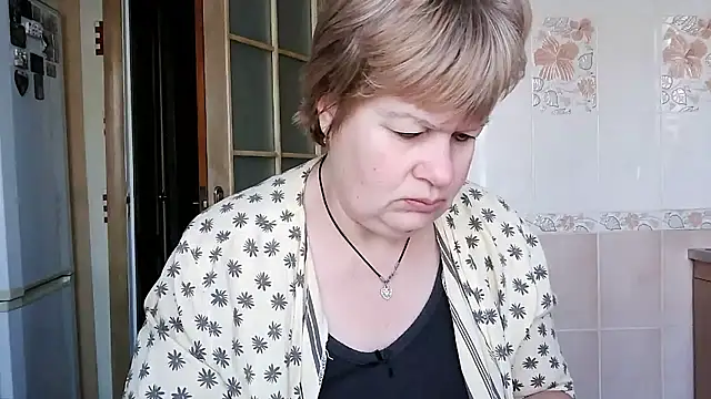 Snapshot of Ettie_Tonia chatting on 01-10-26, 07:21 Ettie Tonia online show from 01-10-26, 07:21