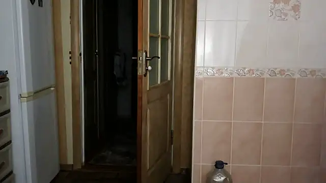 Snapshot of Ettie_Tonia chatting on 02-19-26, 05:25 Ettie Tonia online show from 02-19-26, 05:25