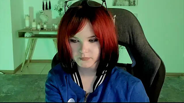 Elainebeness online show from 01-12-25, 07:53