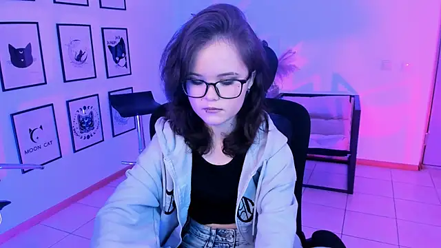 Elainebeness online show from 01-24-25, 07:18