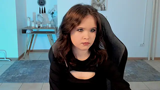 Elainebeness online show from 01-31-25, 07:18