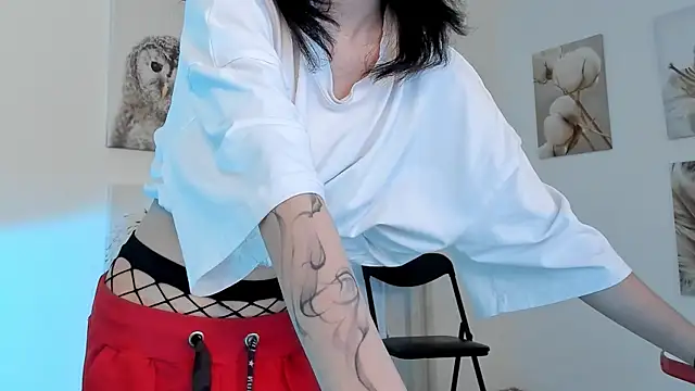 Elainebeness online show from 02-08-25, 01:54