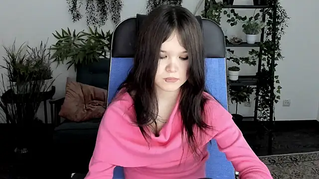 Elainebeness online show from 11-30-25, 08:35