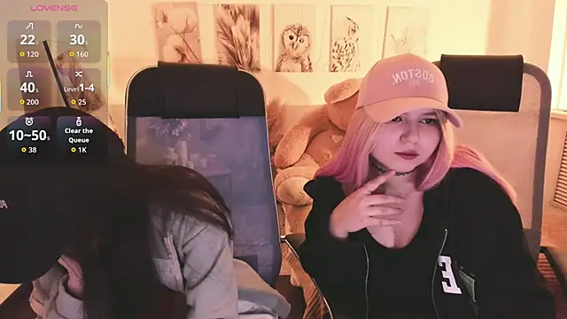 Elainebeness online show from 03-18-26, 10:46