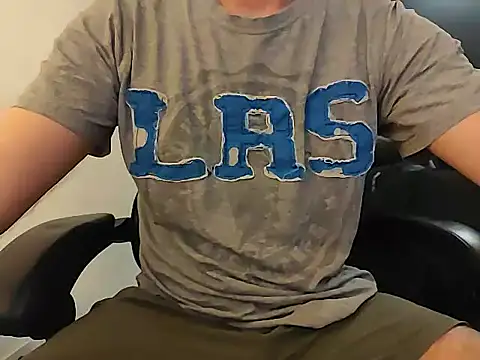 Snapshot of jayb0y61 chatting on 10-29-25, 04:26 jayb0y61 online show from 10-29-25, 04:26