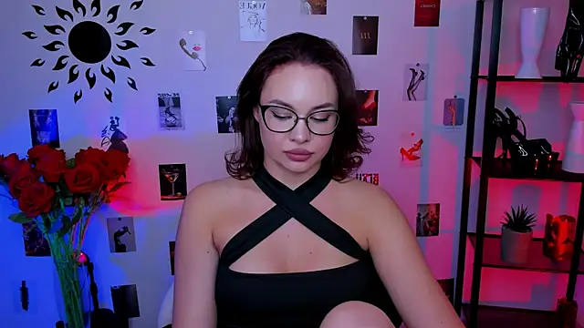 Snapshot of JaneWyatt chatting on 03-04-25, 11:29 JaneWyatt online show from 03-04-25, 11:29