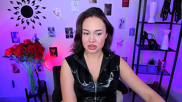 Snapshot of JaneWyatt chatting on 03-08-25, 07:38 JaneWyatt online show from 03-08-25, 07:38