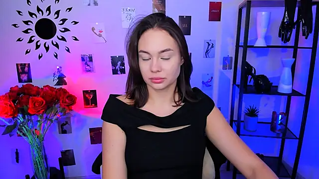 Snapshot of JaneWyatt chatting on 03-15-25, 04:35 JaneWyatt online show from 03-15-25, 04:35