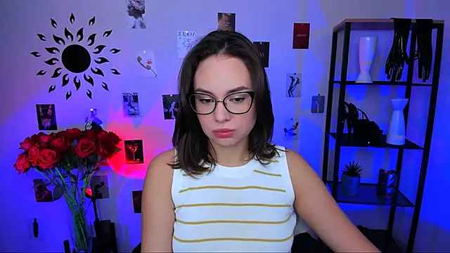 Snapshot of JaneWyatt chatting on 03-21-25, 08:17 JaneWyatt online show from 03-21-25, 08:17