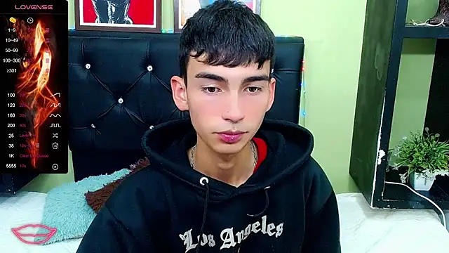 ttimy x boy online show from 02-20-25, 10:59