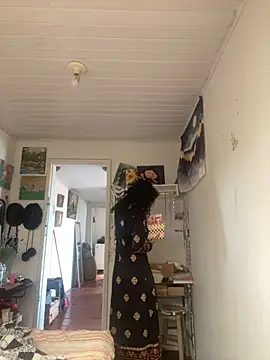 Snapshot of magalunabb chatting on 09-20-25, 01:12 magalunabb online show from 09-20-25, 01:12