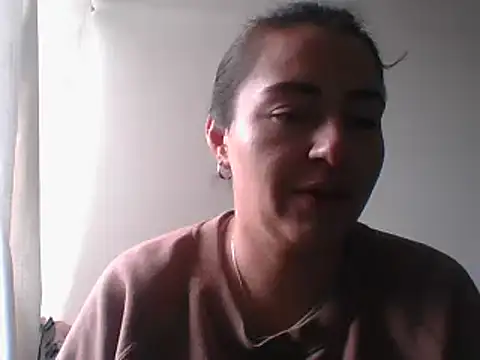 Snapshot of _karlie_kloss_ chatting on 12-09-24, 06:03 karlie kloss online show from 12-09-24, 06:03