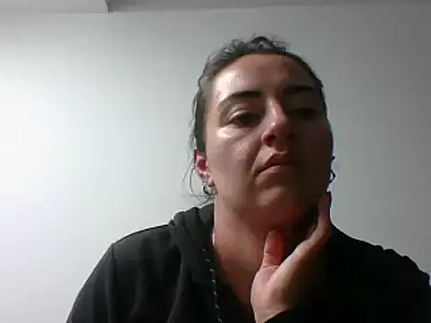 Snapshot of _karlie_kloss_ chatting on 12-13-24, 01:04 karlie kloss online show from 12-13-24, 01:04