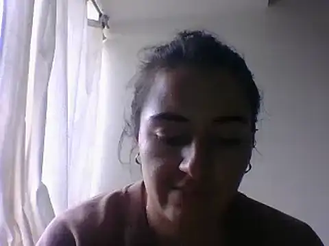 Snapshot of _karlie_kloss_ chatting on 12-29-24, 10:03 karlie kloss online show from 12-29-24, 10:03