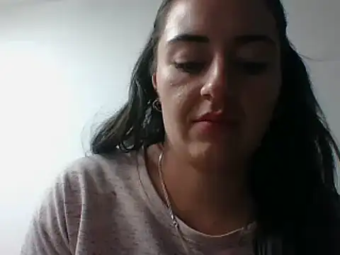 Snapshot of _karlie_kloss_ chatting on 01-28-25, 12:47 karlie kloss online show from 01-28-25, 12:47