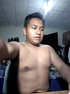 Snapshot of R1ch_Daddy chatting on 12-18-24, 01:05 R1ch Daddy online show from 12-18-24, 01:05