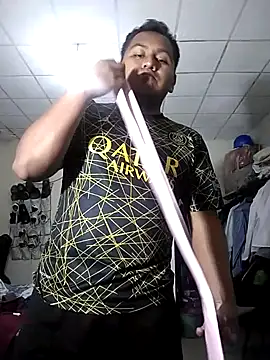 Snapshot of R1ch_Daddy chatting on 03-10-25, 05:33 R1ch Daddy online show from 03-10-25, 05:33