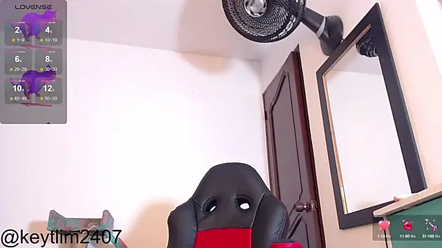 Snapshot of SweetAndrea_ss chatting on 01-13-25, 11:30 SweetAndrea ss online show from 01-13-25, 11:30