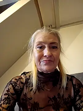 Snapshot of lisalustjouw chatting on 01-09-25, 12:19 lisalustjouw online show from 01-09-25, 12:19