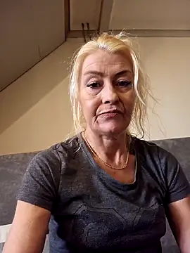 Snapshot of lisalustjouw chatting on 03-19-25, 09:17 lisalustjouw online show from 03-19-25, 09:17