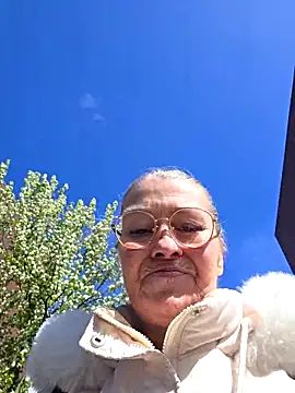 lisalustjouw online show from 04-16-26, 10:49